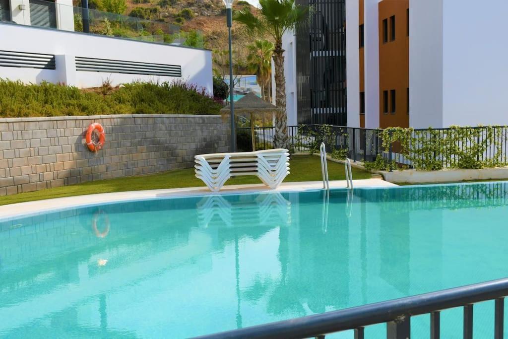 Апартаменты Casa Kerr - Luxury Apt - Sleeps 9 - Los Boliches Малага Экстерьер фото